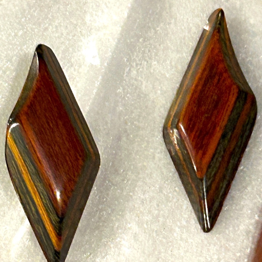 Wooden Diamond-Shaped Earrings